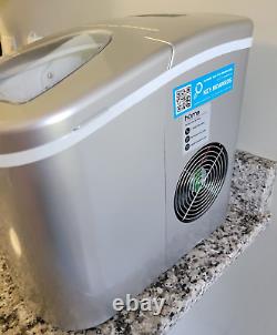 Homelabs Portable Ice Maker Machine for Counter Top Makes 26 Lbs of Ice per 24