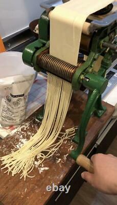 Ono-style noodle making machine No. 1 with double-edged replacement parts
