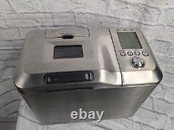 BREVILLE La machine à pain The Custom Loaf Bread Maker BBM800XL en argent