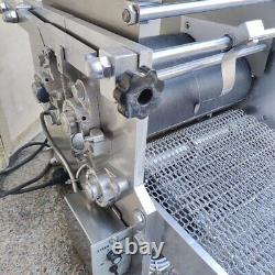 Machine automatique de fabrication de tortillas Machine électrique à rouleaux pour tortillas et crêpes 110V